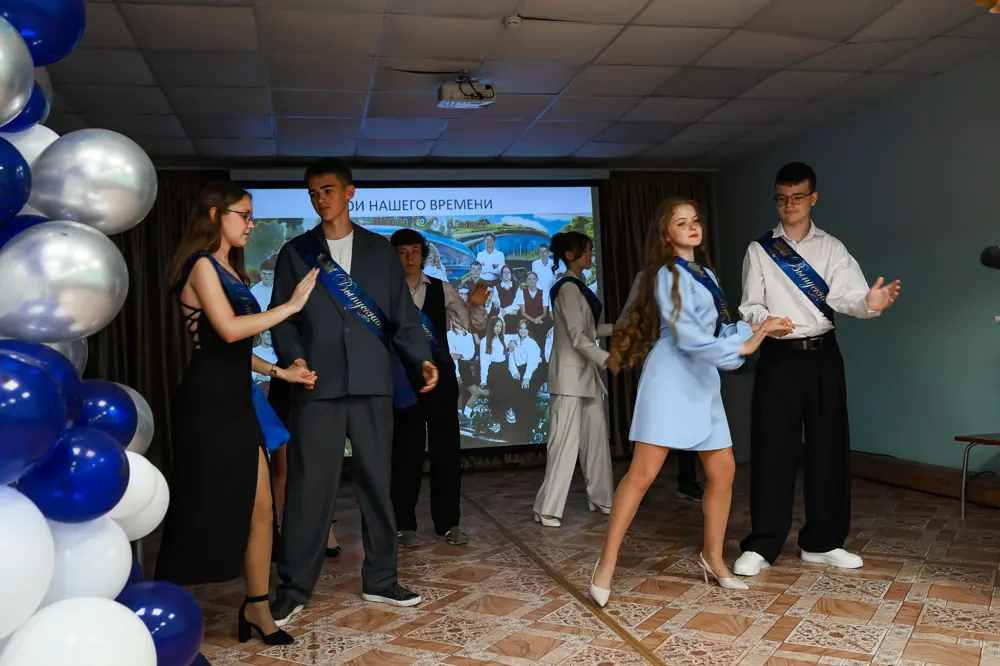Выпускной 9 класса, кадр 10
