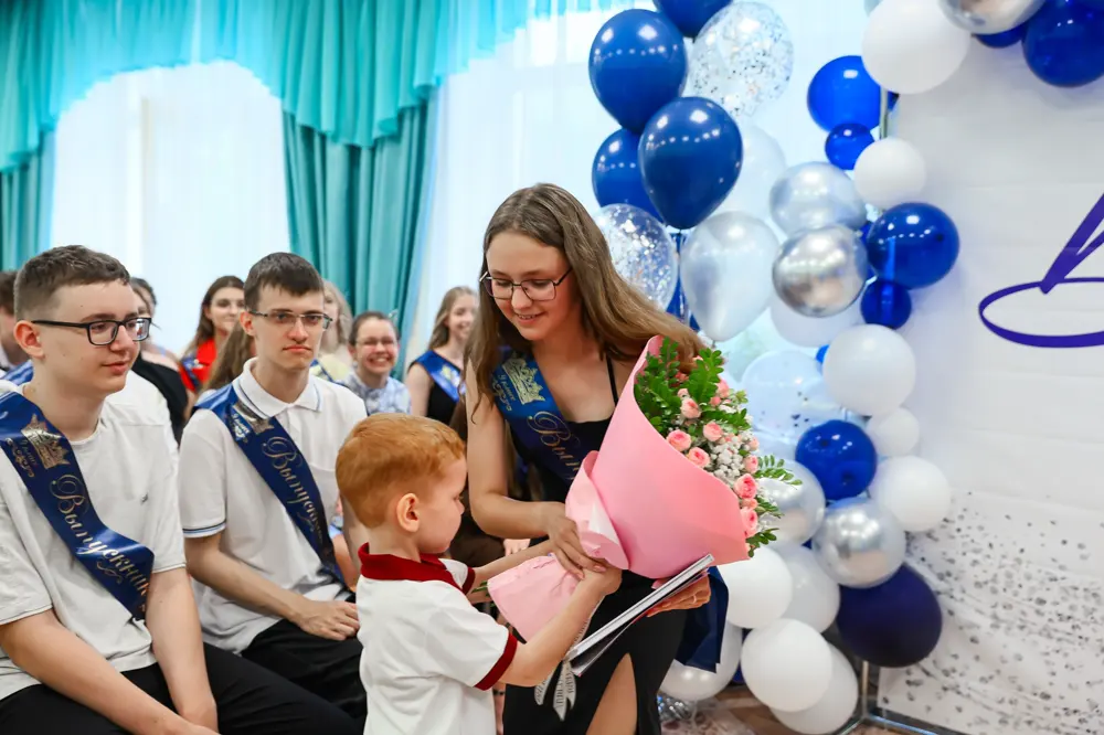 Выпускной 9 класса, кадр 37